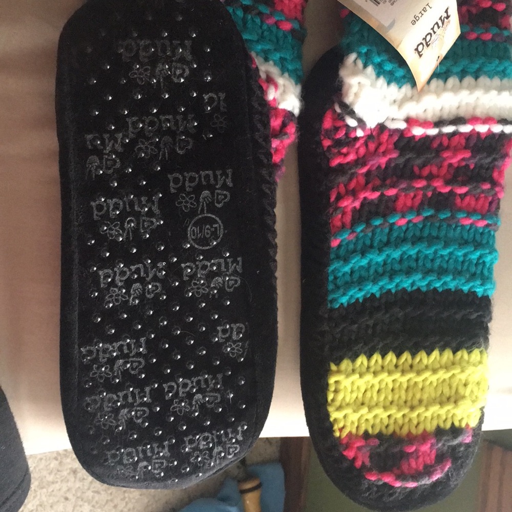 Slippers - Picture 3 of 4